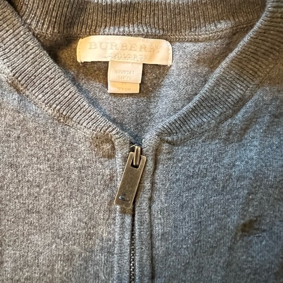 Sweater - Picture 2 of 4